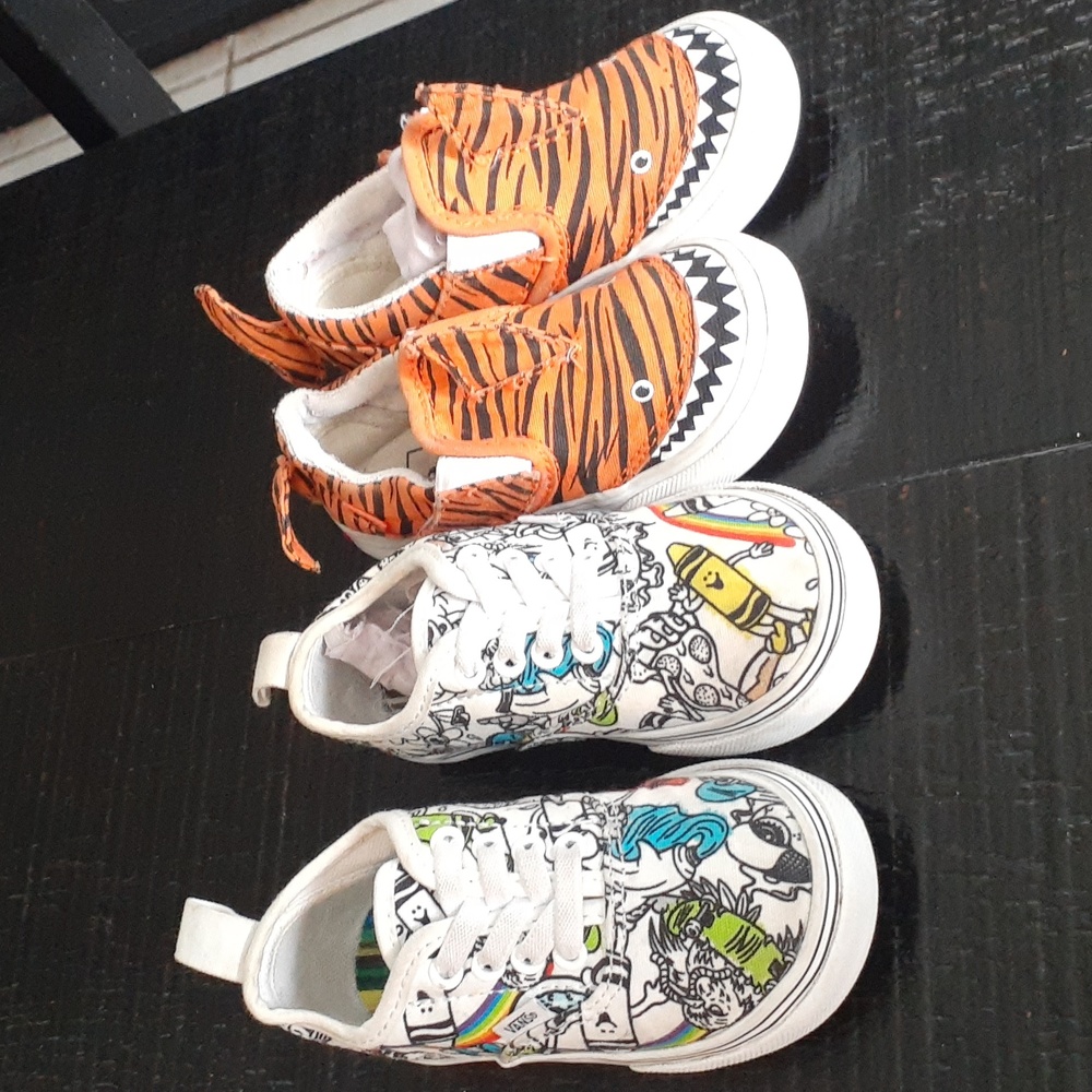 VAN'S SNEAKERS  BUNDLE